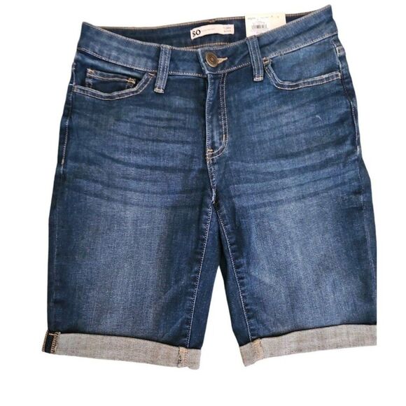 SO WOMENS BERMUDA JEAN SHORTS SZ 7/28 - Picture 1 of 4
